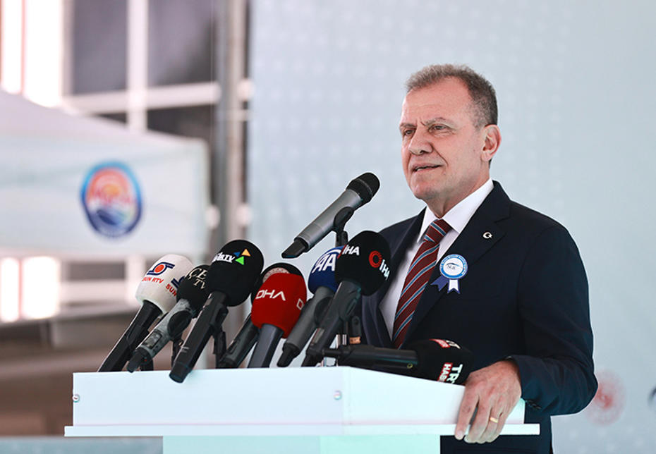 Mersin'de Yolsuzluk Operasyonu: 3 Belediyeye Darbe ve Gözaltılar Devam Ediyor