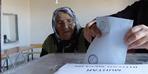 117 yıl!  Türkiye'nin en yaşlı seçmeni oy kullandı