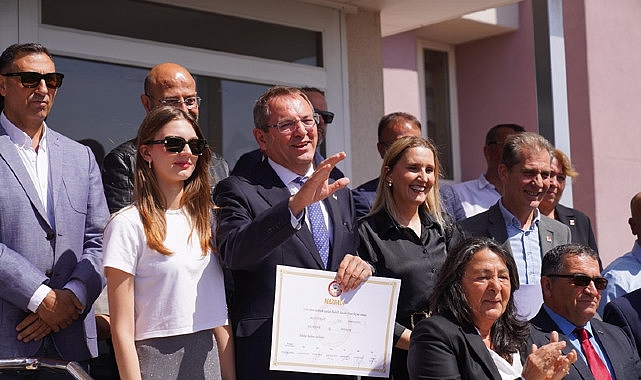 Ayvalık Belediye Başkanı Mesut Ergin seçim belgesini aldı – GÜNDEM