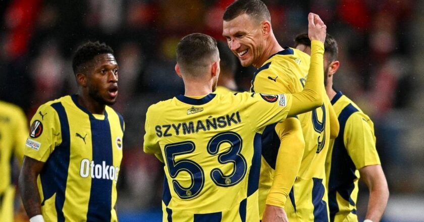 Prag’da Kanarya kazandı! Slavia Prag-Fenerbahçe 1-2