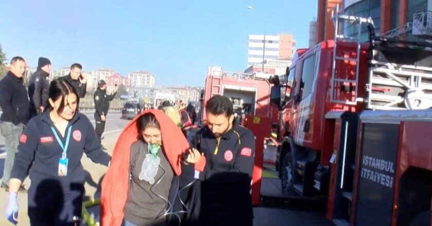 İstanbul’da bir mobilya mağazasında korkutan yangın! – Türkiye’den son dakika haberleri