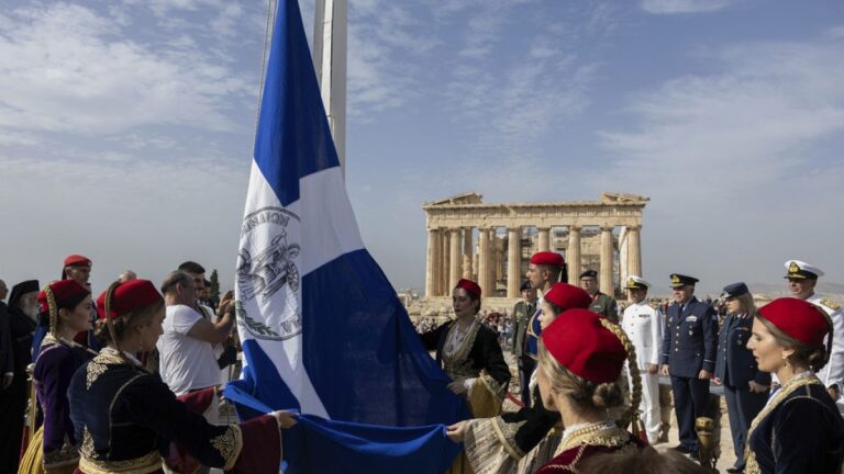 Yunanistan Vize Programını Türk vatandaşları için kapıya genişletiyor