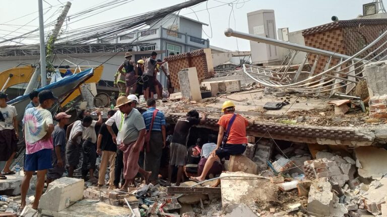 Myanmar’daki depremlerde 694 kişi öldü, 1670 kişi yaralandı