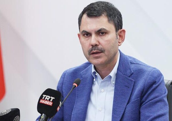 23 Nisan Sunucular | Bakan Enstitüsü, İstanbul'da tanımlanan hasarlı binaların sayısını duyurdu