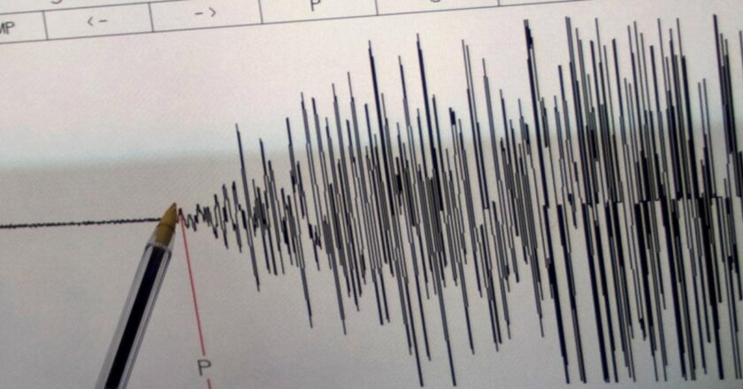 Tagikistan’da 5.8 büyüklüğünde bir deprem vardı