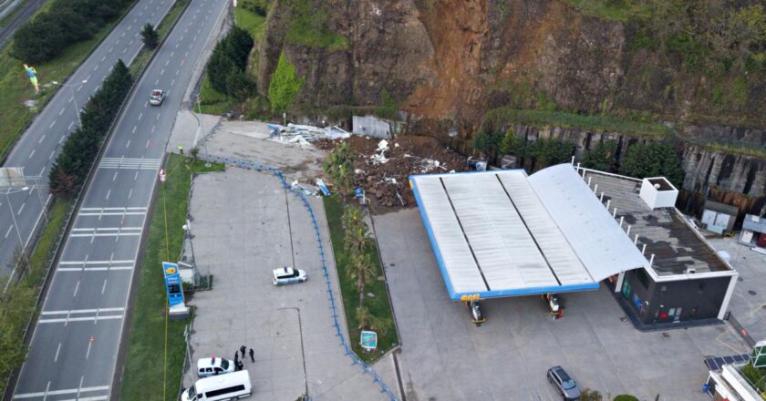 Yakıt ikmal istasyonunun sahibi, Samsun'da babanın ve 2 kızının öldüğü heyelan için tutuklandı