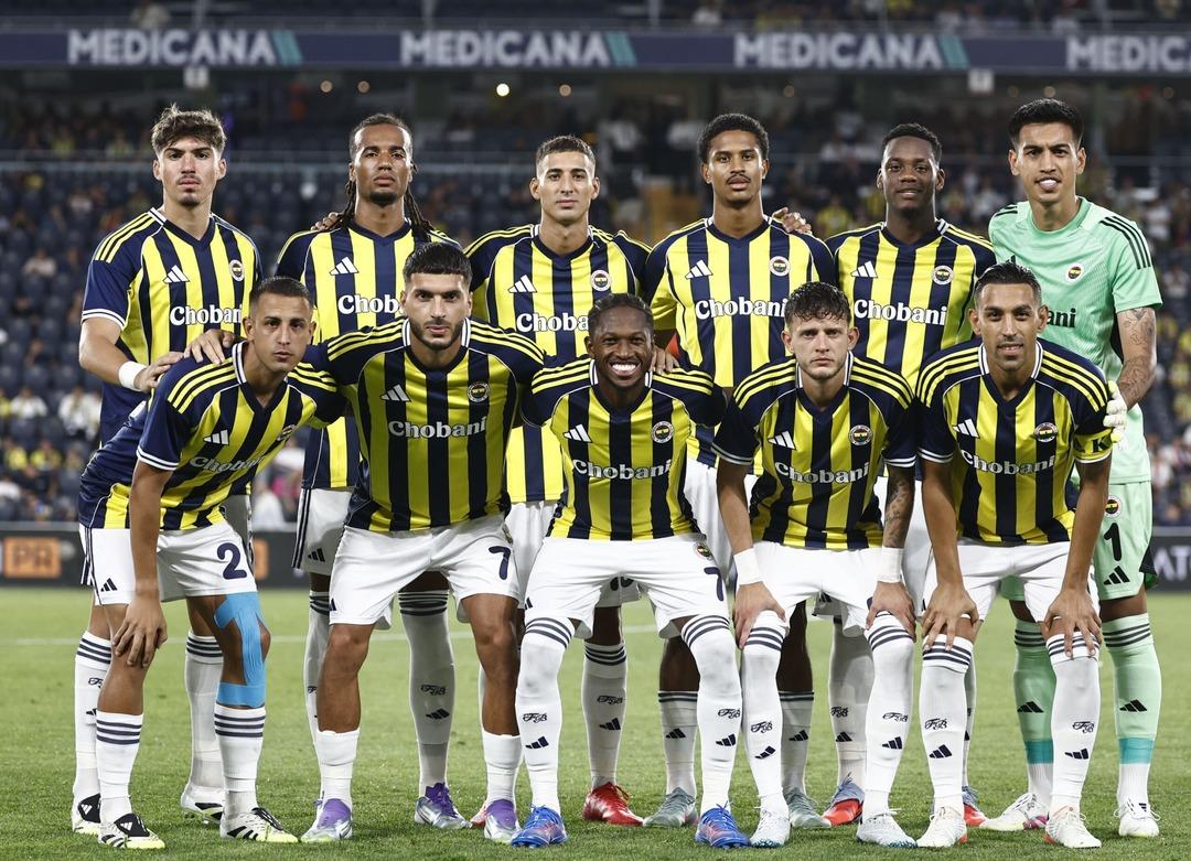 Ebedi rakipler Fenerbahce ve Galatasaray, Lazio önünde ortaya çıktı! Ortaya çıkan istatistikler herkesi şaşırttı ... Galatasaray Fenerbahçe'yi bu alanda 3'ten 3'e katladı 3