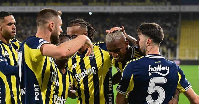 Fenerbahçe 2-0 Antalyaspor Maç Özeti | Kanarya, sahasında kazandı