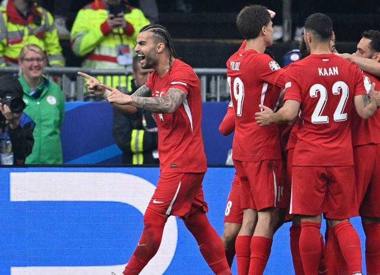 Abdülkerim Bardakcı, Galatasaray formasıyla Süper Lig'deki 100. maçına çıktı