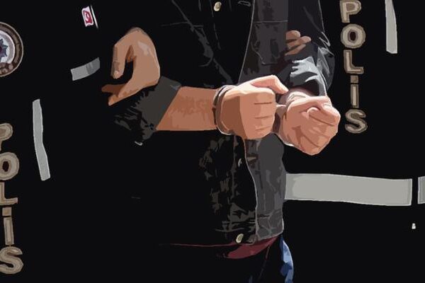 Uzun zamandır aranan FETÖ firarisi Sivas’ta yakalandı