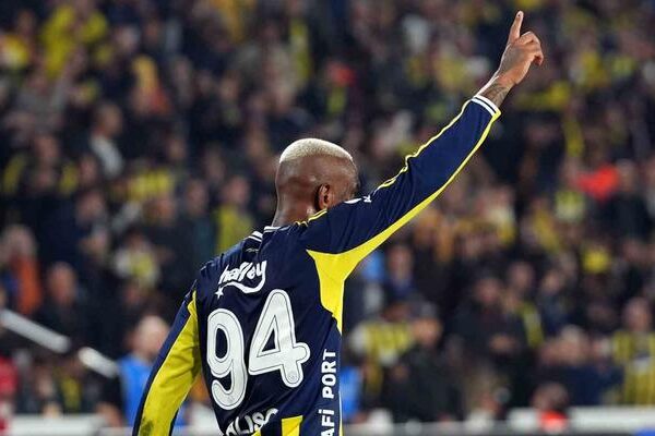 Fenerbahçe’de Anderson Talisca, ligdeki 3. golünü attı