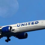 United Airlines uçağına çarpan gizemli cismin ne olduğu ortaya çıktı