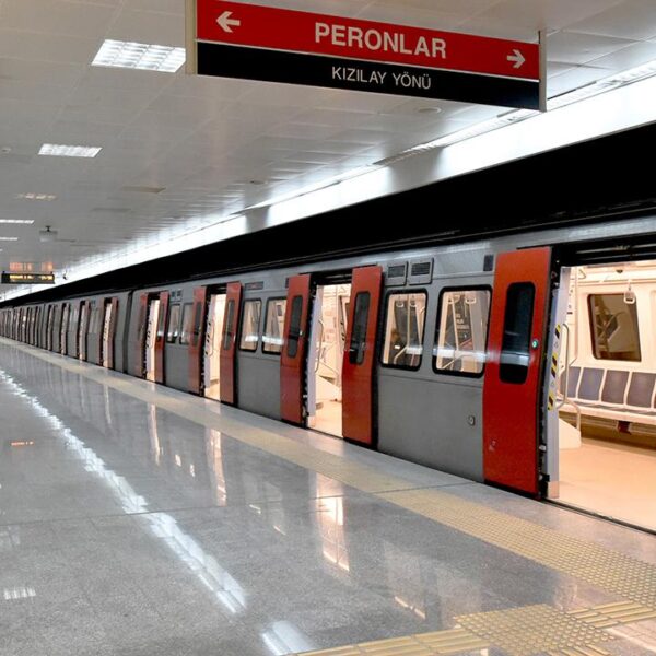 ANKARAY’da arıza nedeniyle seferlerde aksama yaşandı