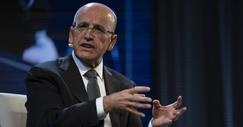 Bakan Şimşek, Merkez Bankasının Piyasa Katılımcıları Anketi’ni değerlendirdi