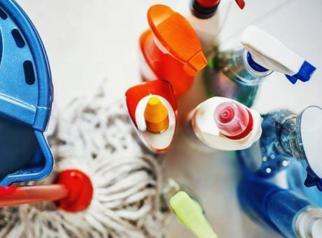 Ev Temizliğinde Dikkat: Kloramin Hayati Tehlike Oluşturabilir!