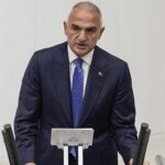 Bakan Ersoy’dan Kartalkaya Yangınıyla İlgili Bilgilendirme