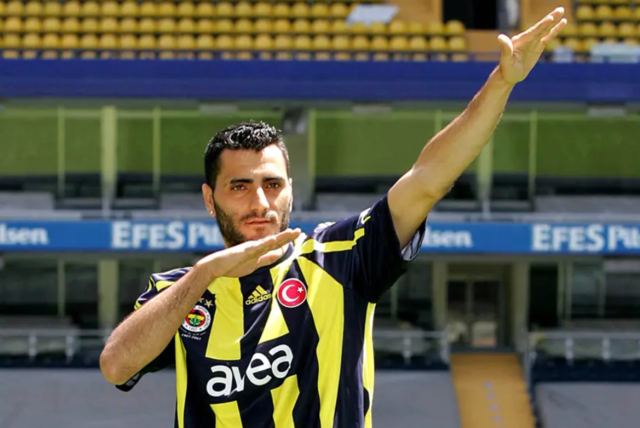 45 yaşındaki Dani Güiza kariyerinin 18. takımına imza attı!