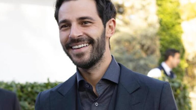Hakan Sabancı yine yalnız değildi! İspanyol model ile böyle görüntülendi